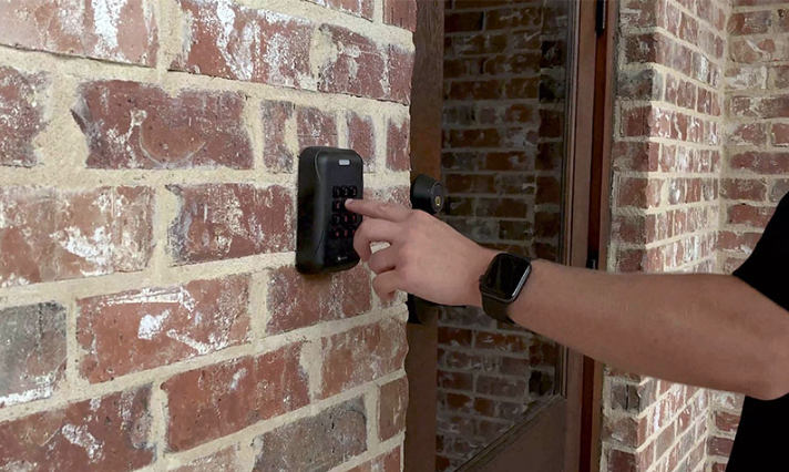 BadgeHub Access Control